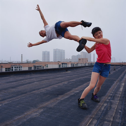 The Unseen Force: Li Wei’s Gravity-Defying Photography