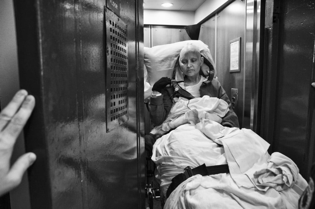 angelo-merendino, The-Battle-We-Didn't-Choose, Jennifer-Merendino, photo-series, viral, documentary-photography, breast-cancer, black-and-white