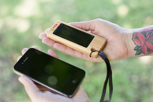 bamboo-solar-charger, photojojo, wish-list, gifts-for-photographers