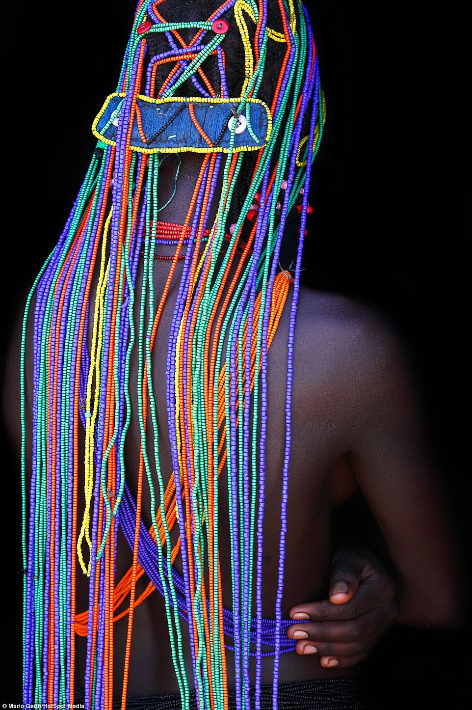 Stunning Hairstyles of African Women Captured by Photographer
