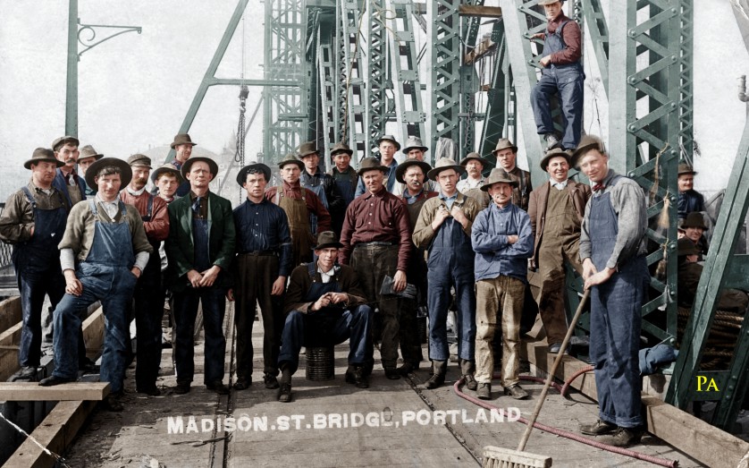 1910_Hawthorne Bridge work crew_A2004-002.1