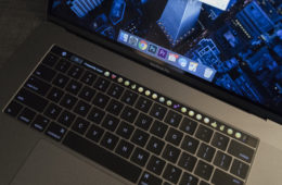 Review: Though an Excellent Computer, the Apple MacBook Pro (2016) is Often in Disagreement with Itself