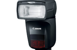 Canon's SpeedLite 470EX-AI Flash Will "Bounce" Itself
